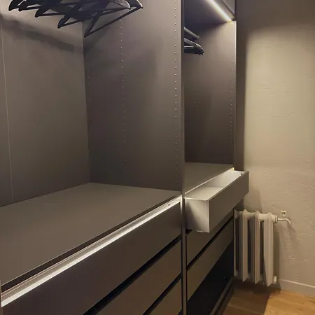 Апартаменти Modern With River View *